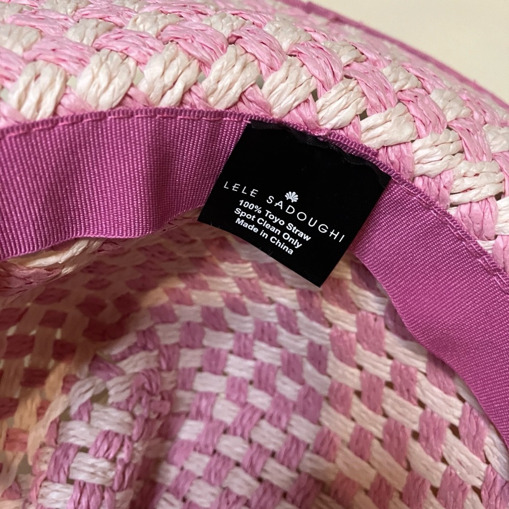 🎉MOVING SALE 🎉 Lele Sadoughi Toyo Straw Hat Pink and White - Picture 6 of 7